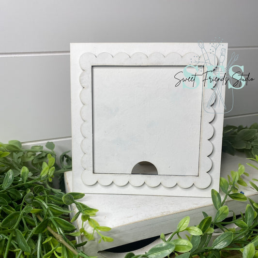 Scalloped Frame Base