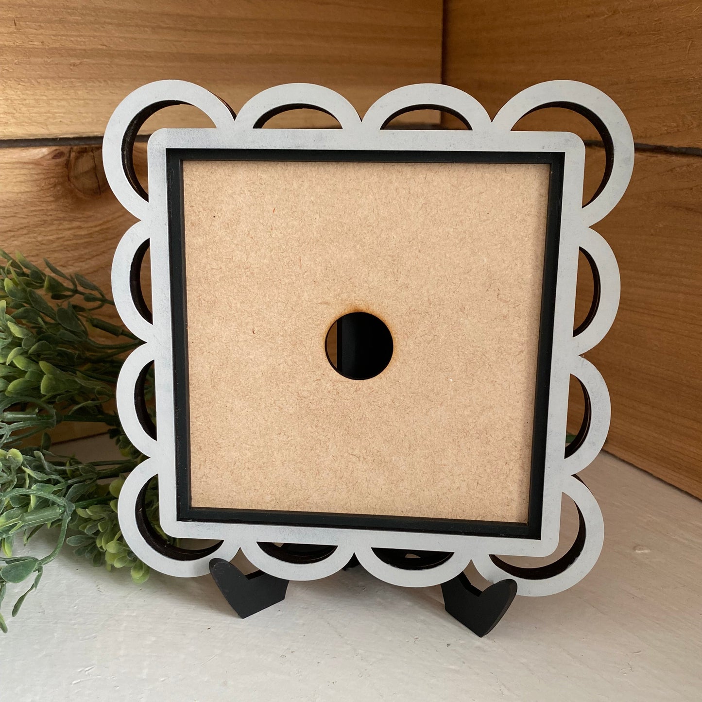 Modern Scallop Frame Base